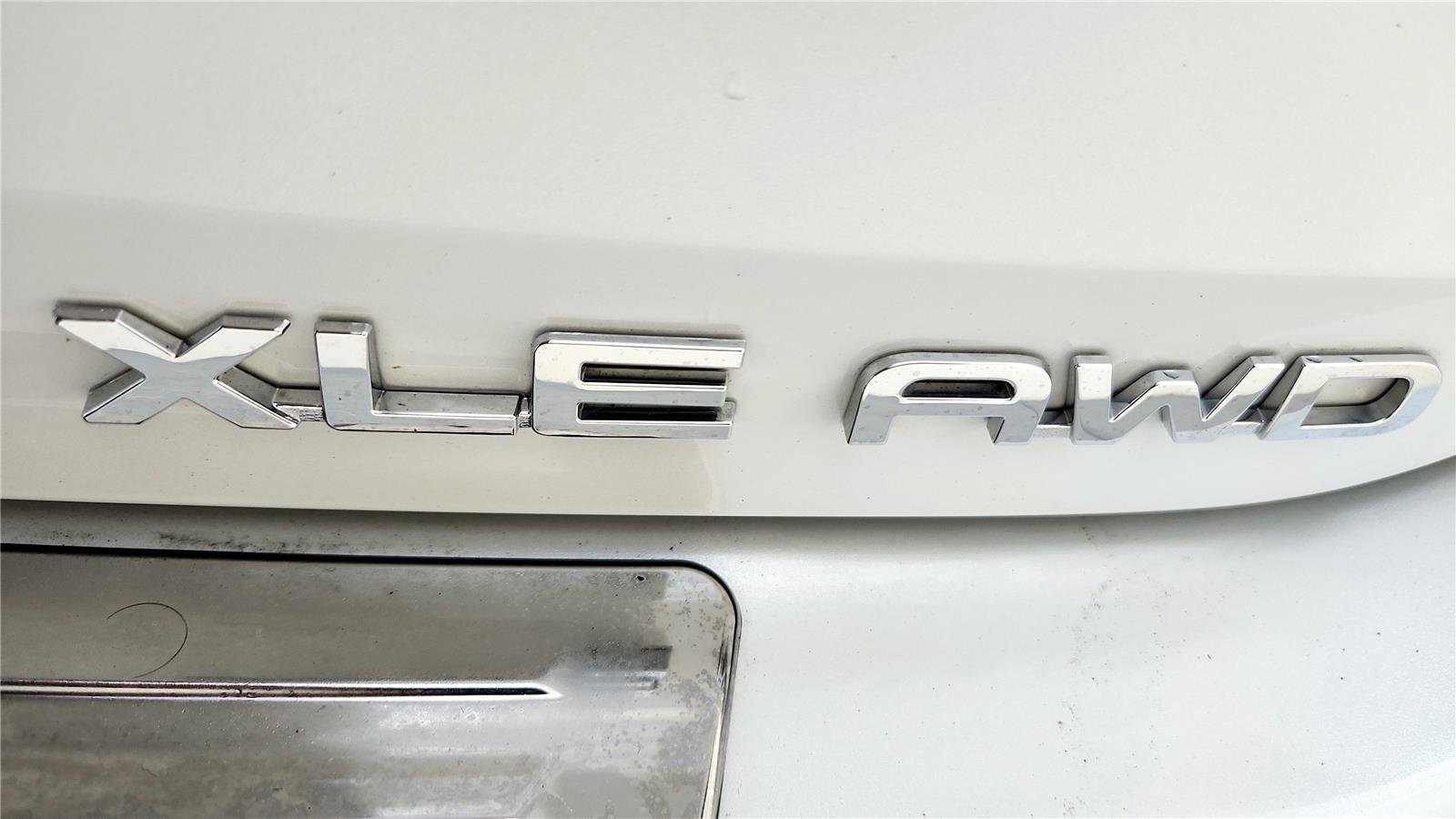 Certified 2022 Toyota Highlander XLE image 47