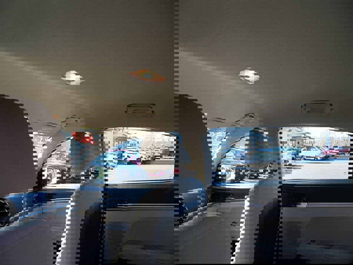 Used 2020 Hyundai Elantra SE w/ Convenience Package (C2) image 23