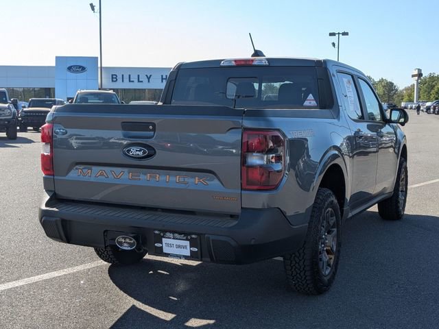 Used 2025 Ford Maverick Tremor image 3