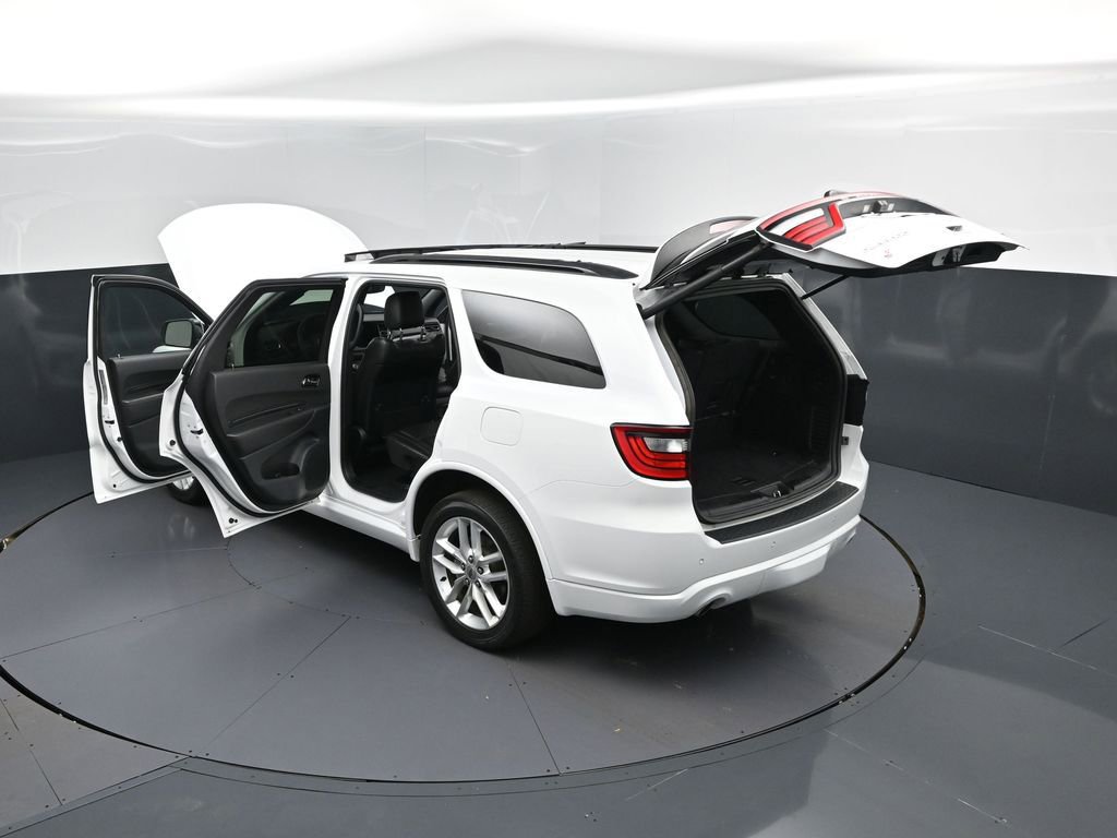 Used 2024 Dodge Durango GT image 2