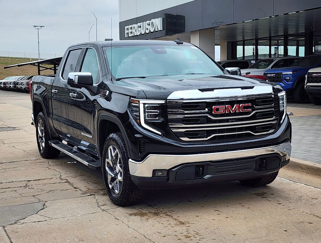 New 2026 GMC Sierra 1500 SLT image 2