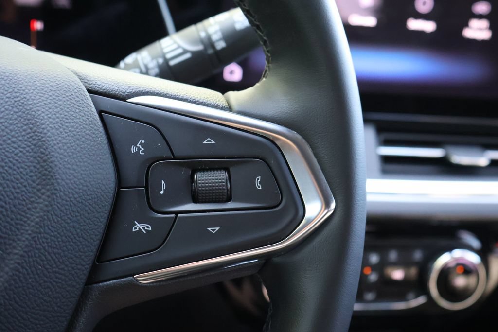Certified 2024 Chevrolet Trax ACTIV FWD image 29
