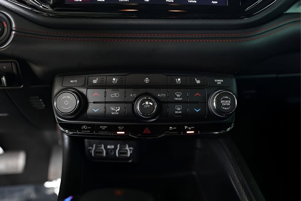 Used 2023 Dodge Durango GT image 24