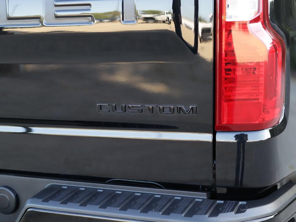 Used 2023 Chevrolet Silverado 1500 Custom Trail Boss w/ LPO, Dark Essentials Package AWD/4WD image 32