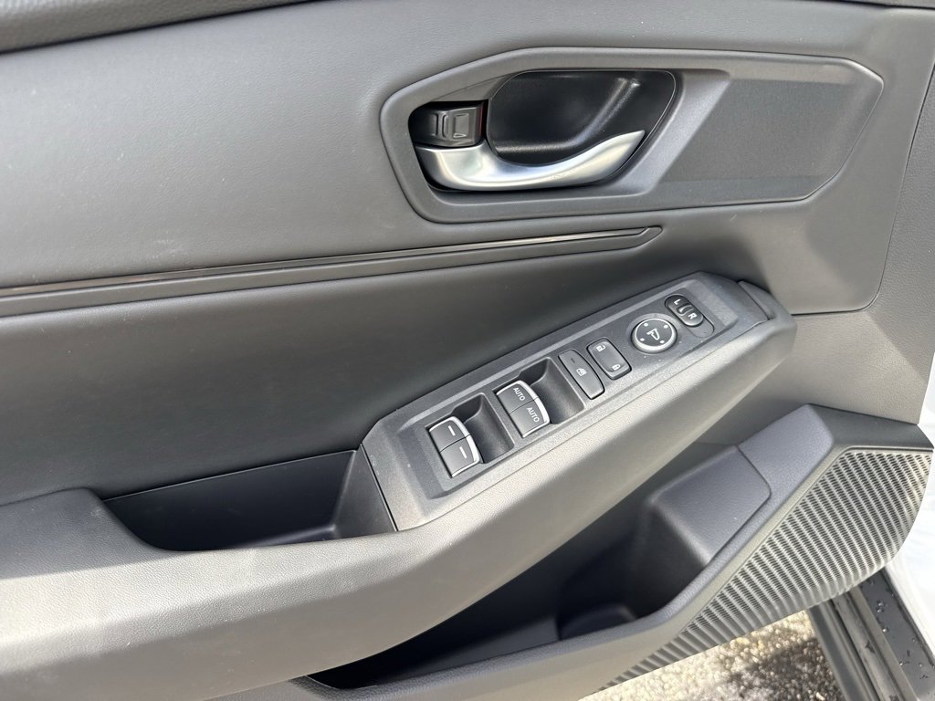 Used 2025 Honda Accord SE image 18