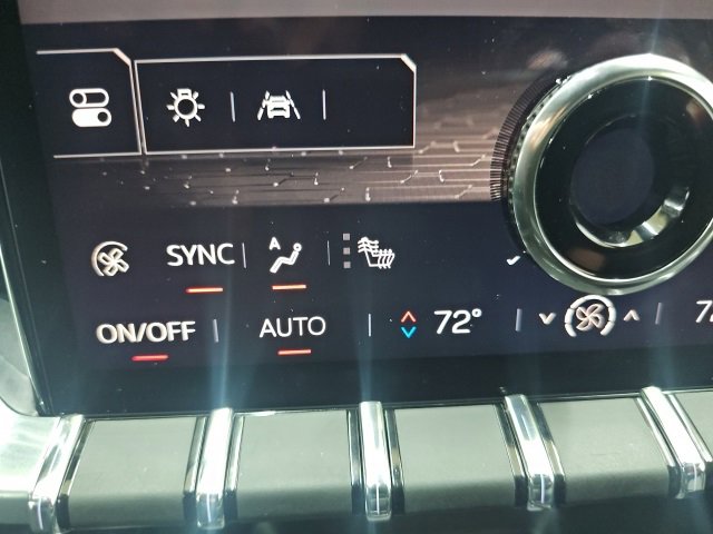 Used 2025 GMC Acadia Elevation image 11