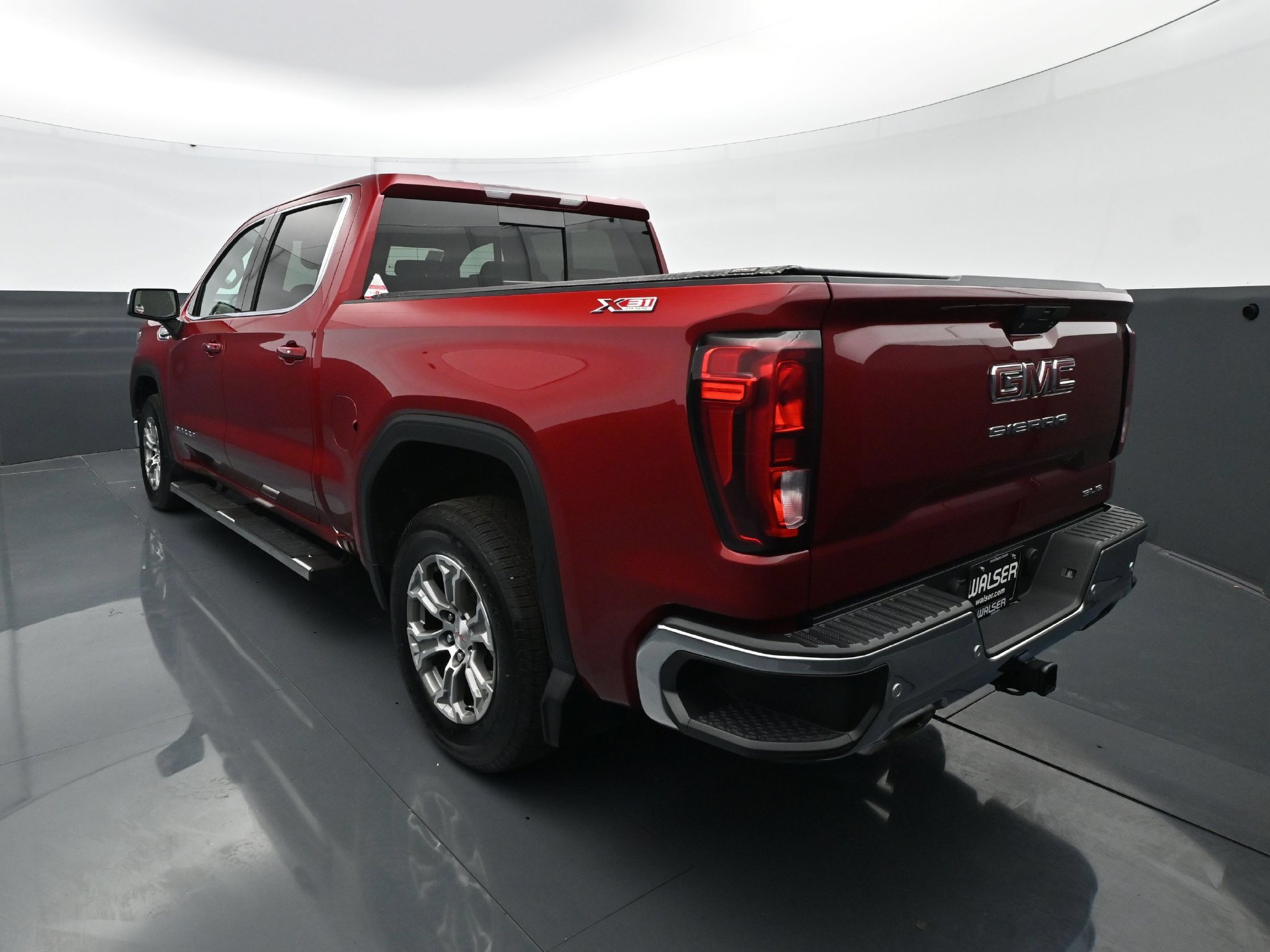 Used 2020 GMC Sierra 1500 SLE w/ SLE Value Package AWD/4WD image 5