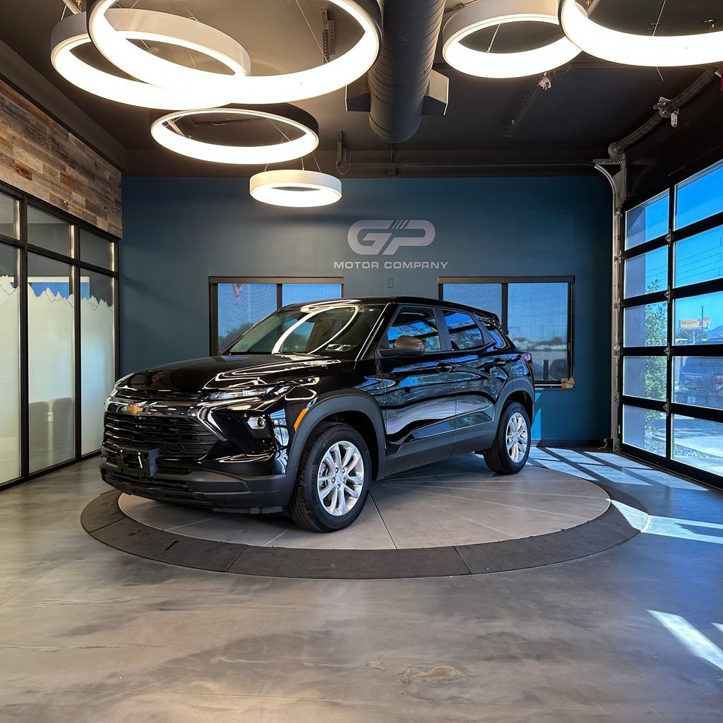 Used 2024 Chevrolet TrailBlazer LS w/ LS Convenience Package FWD image 7