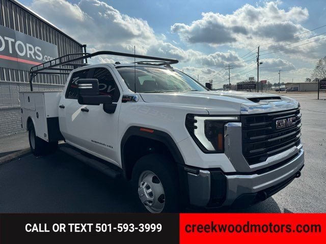 Used 2024 GMC Sierra 3500 Pro image 2