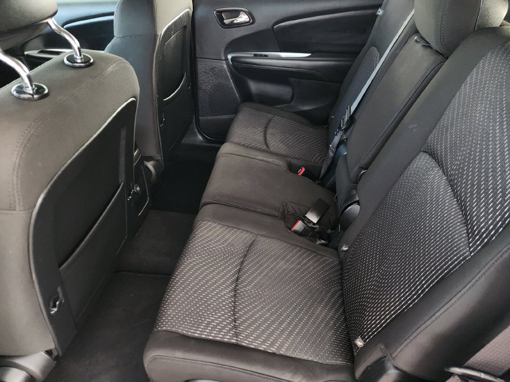 Used 2020 Dodge Journey SE w/ SE Popular Equipment Group FWD image 31