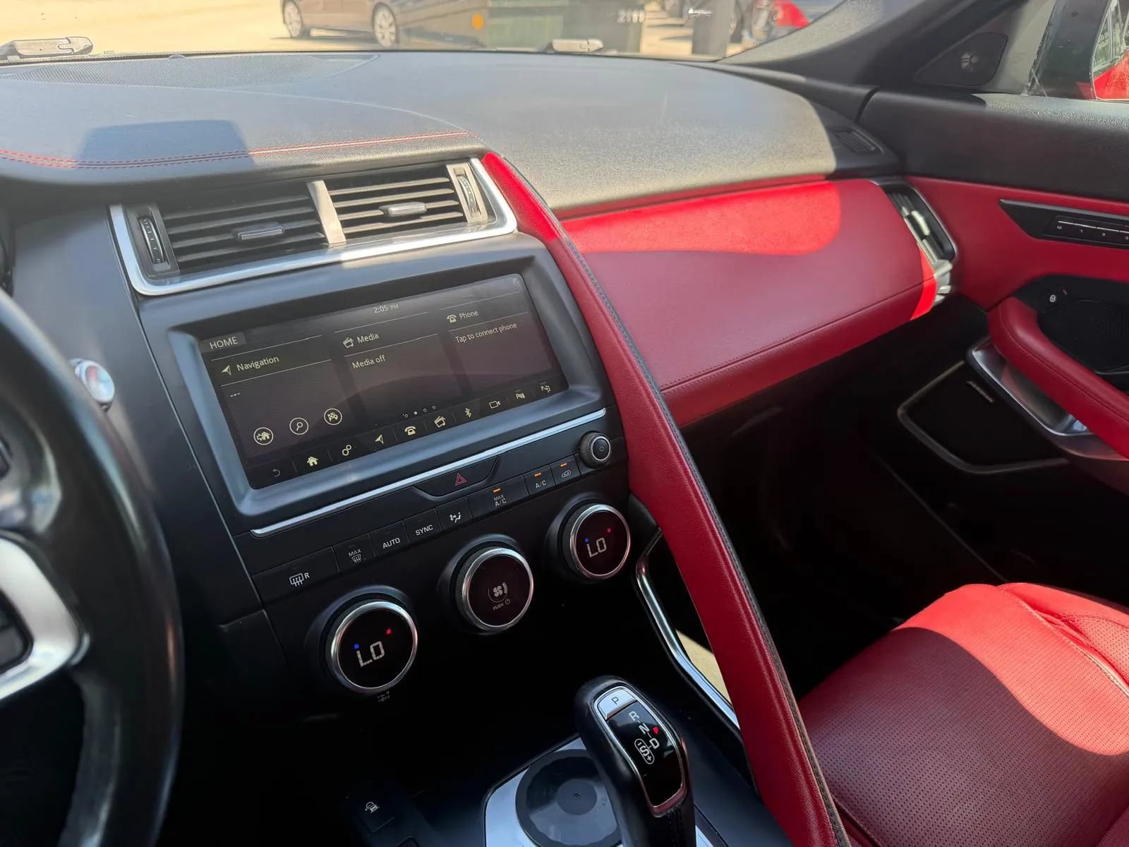 Used 2019 Jaguar E-PACE R-Dynamic HSE AWD/4WD image 22
