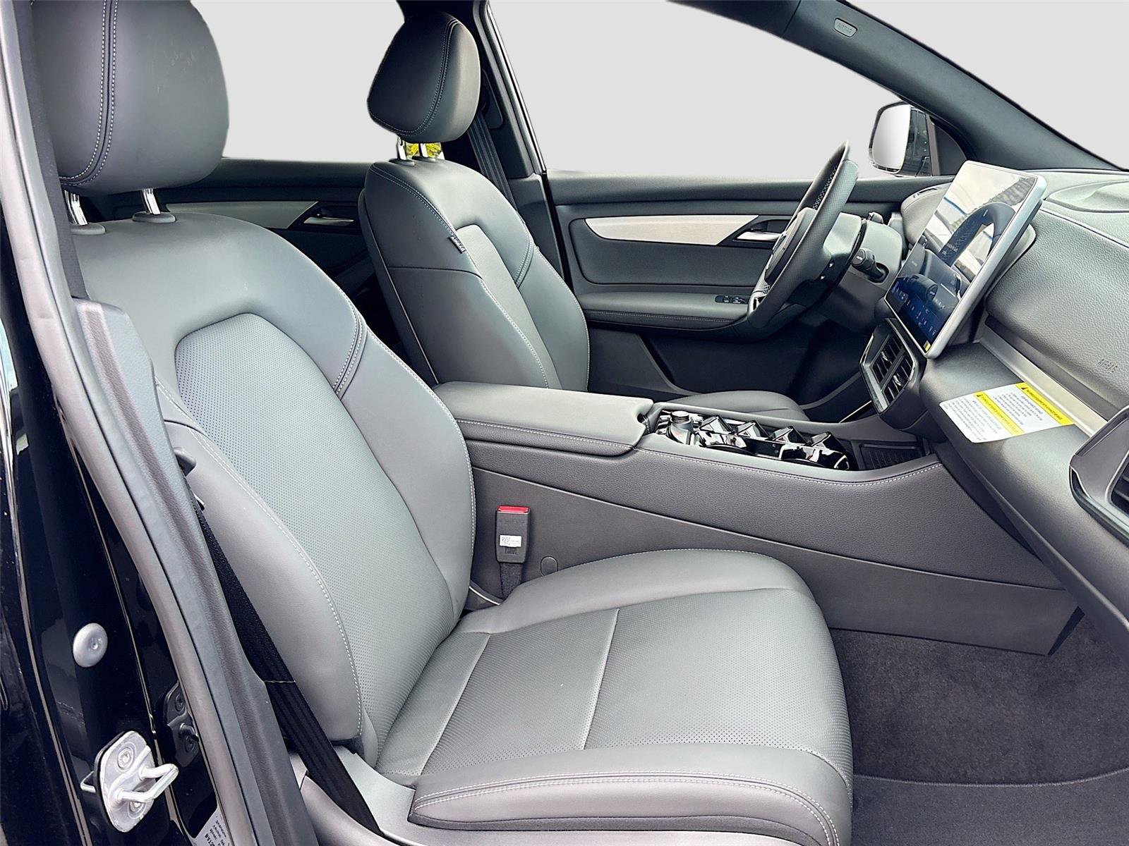 New 2025 VinFast VF 8 Plus image 27