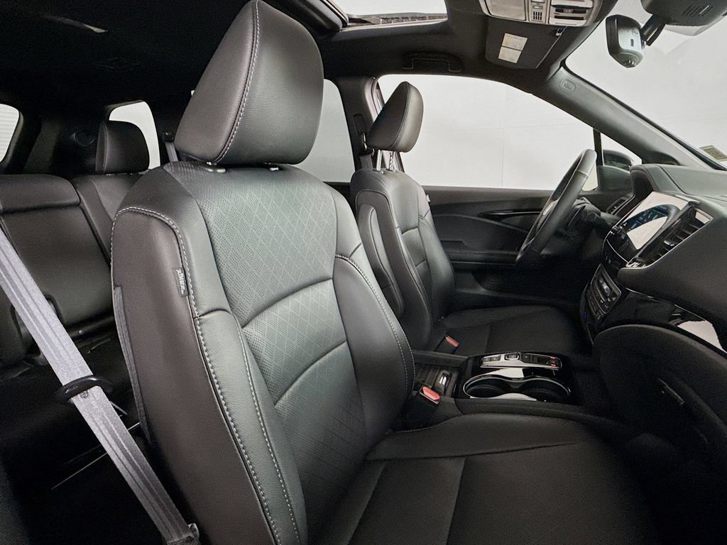 Certified 2023 Honda Passport Elite image 39