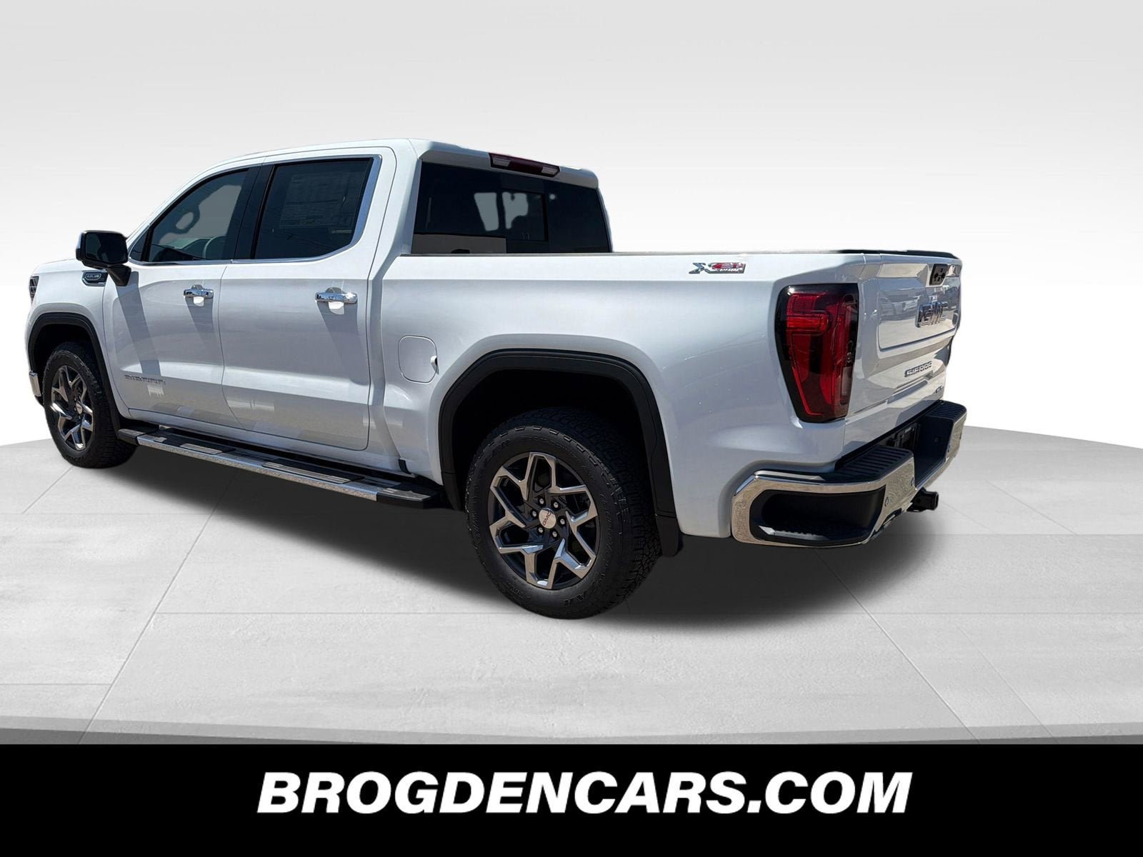 New 2026 GMC Sierra 1500 SLT w/ SLT Premium Plus Package AWD/4WD image 6