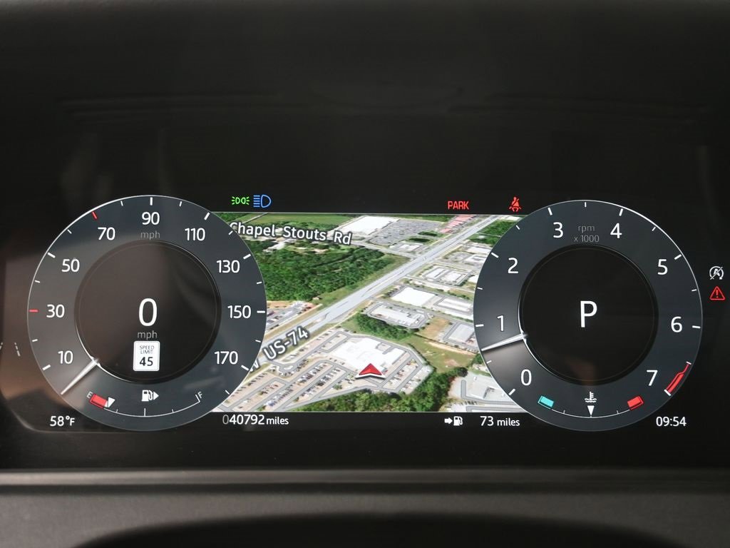 Used 2025 Land Rover Range Rover Velar Dynamic SE image 9