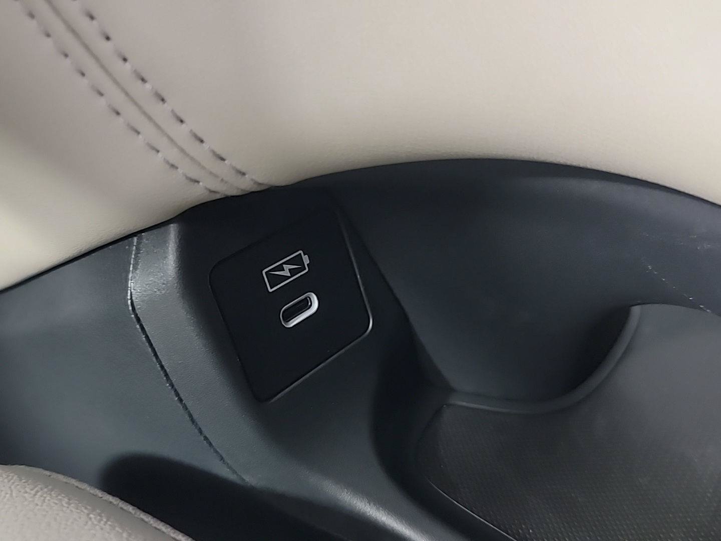 Certified 2026 Honda HR-V EX-L image 34