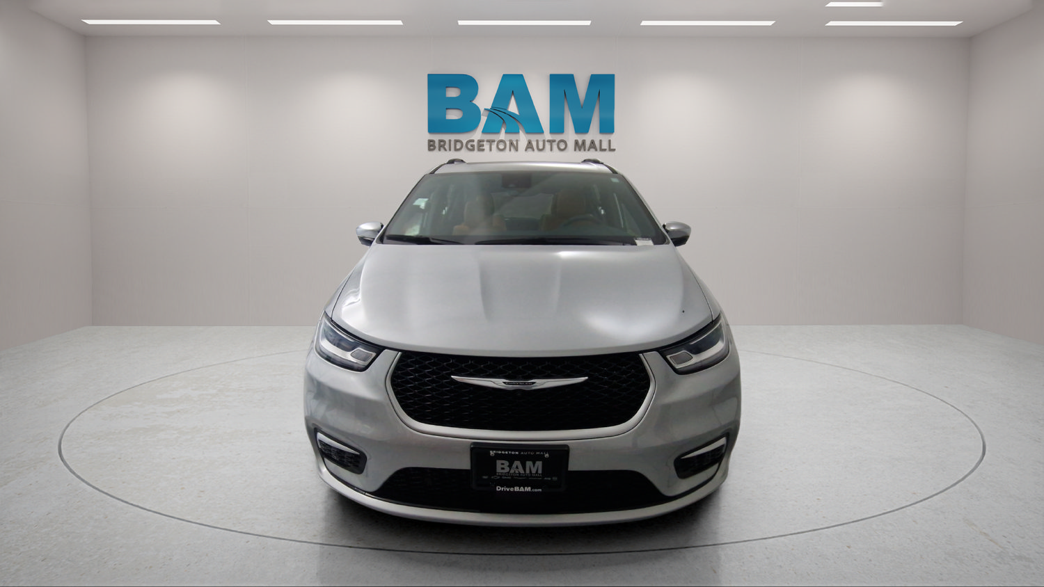 Used 2023 Chrysler Pacifica Pinnacle FWD image 31