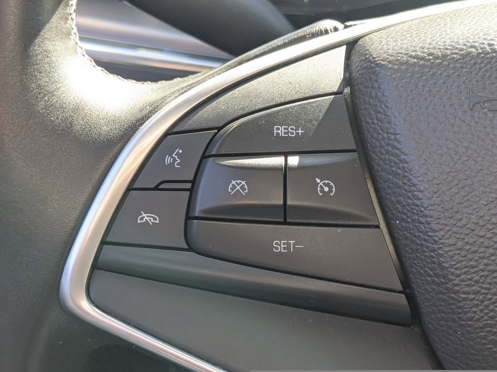 Used 2017 Cadillac XT5 Luxury w/ Advanced Security Package image 13