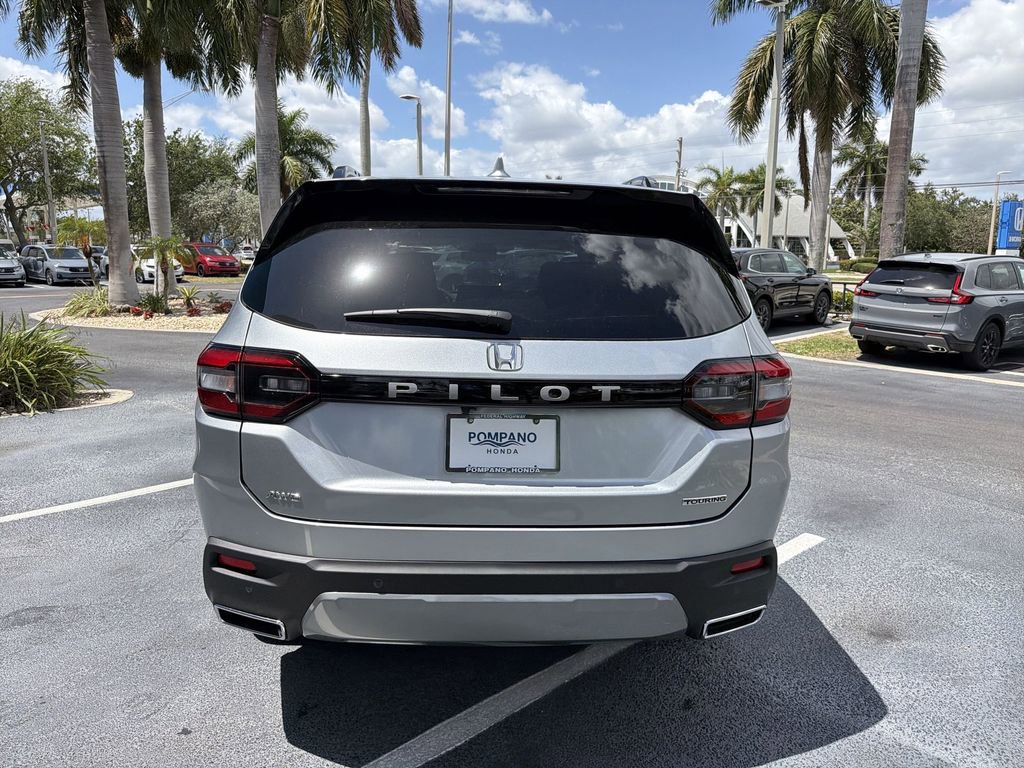 New 2026 Honda Pilot Touring image 7