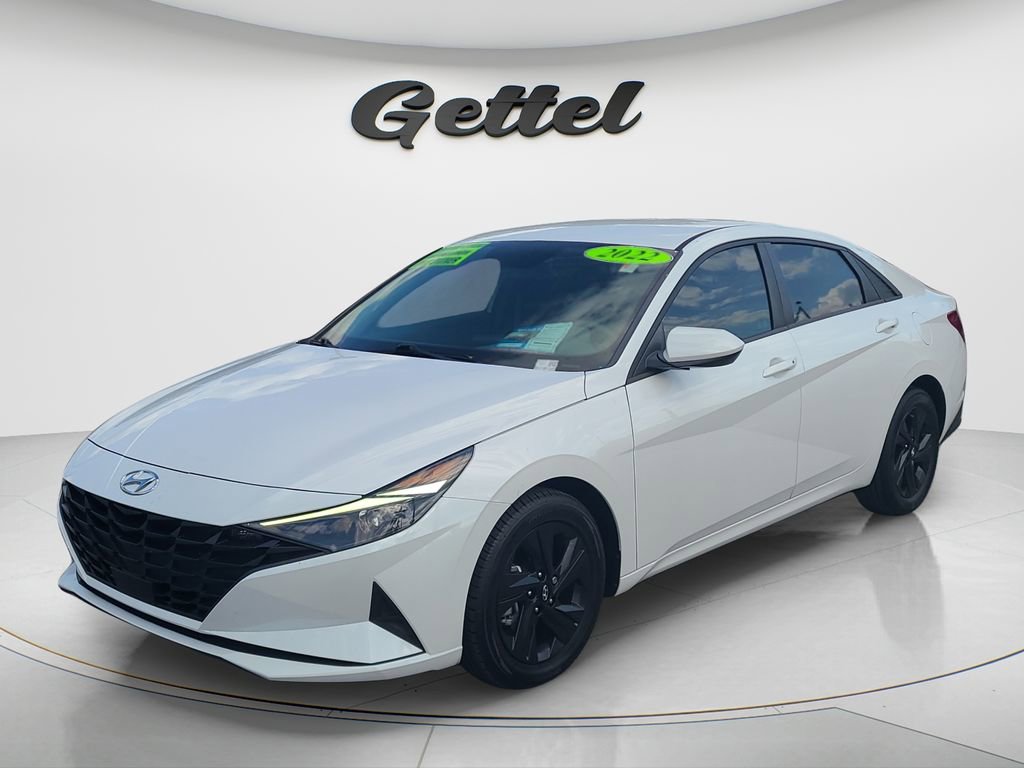 Used 2022 Hyundai Elantra SEL w/ Convenience Package FWD image 1