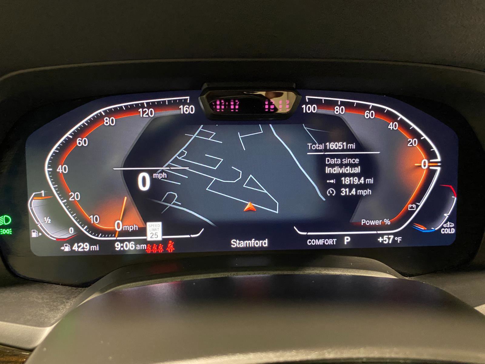 Certified 2023 BMW X6 xDrive40i w/ Executive Package image 3