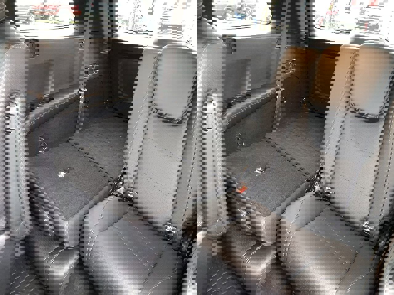 Used 2021 Mercedes-Benz GLS 450 4MATIC image 12