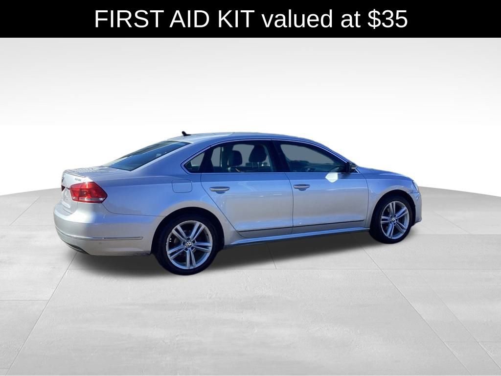 Used 2015 Volkswagen Passat 1.8T SEL Premium image 7