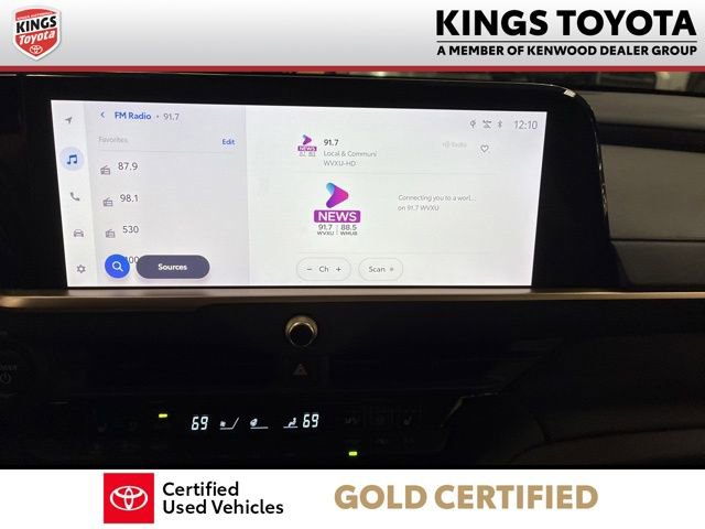 Used 2024 Toyota Crown Platinum image 29