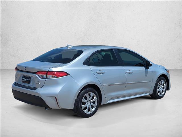 Used 2025 Toyota Corolla LE FWD image 6