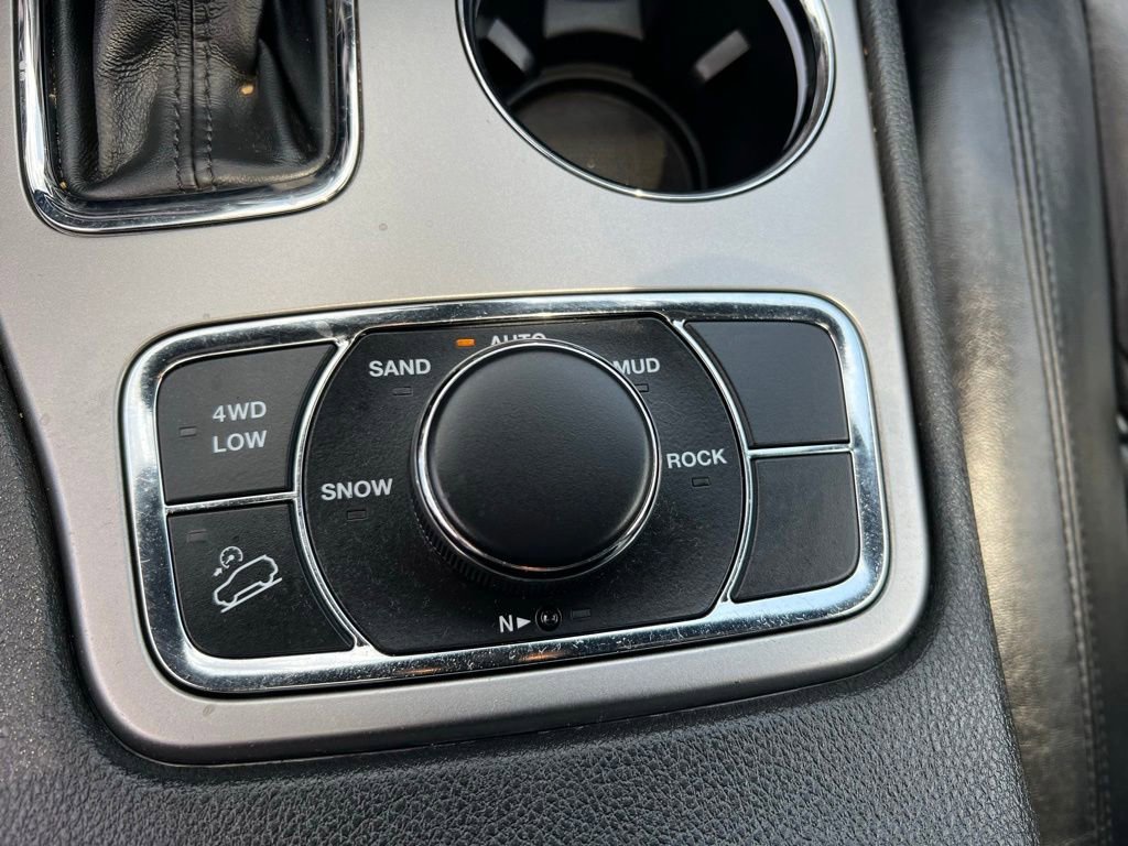 Used 2018 Jeep Grand Cherokee Limited AWD/4WD image 36