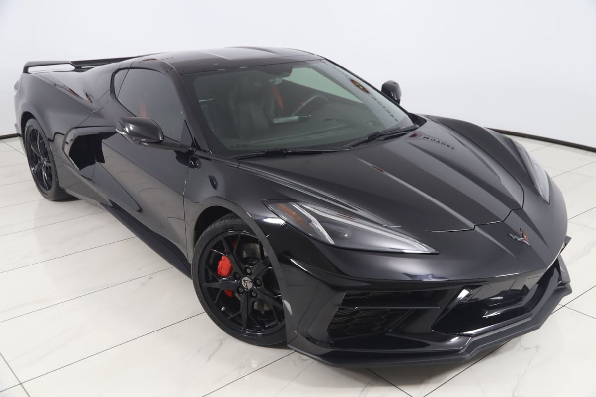 Used 2021 Chevrolet Corvette Stingray Premium Cpe w/ Z51 Performance Package RWD image 24
