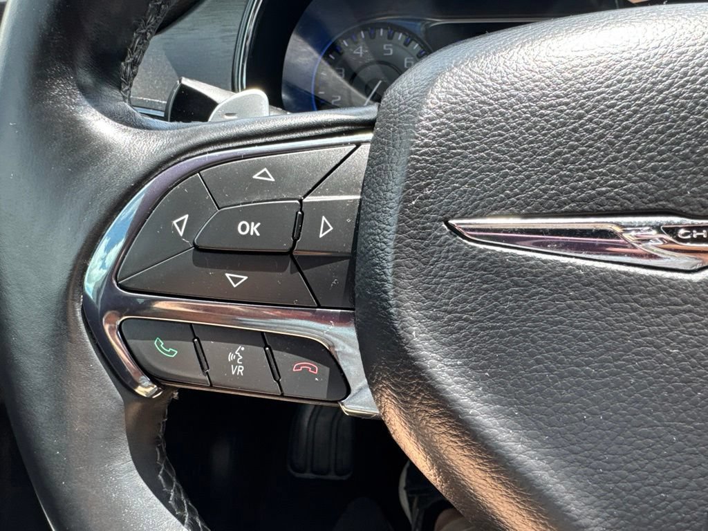 Used 2016 Chrysler 200 S w/ Comfort Group FWD image 11