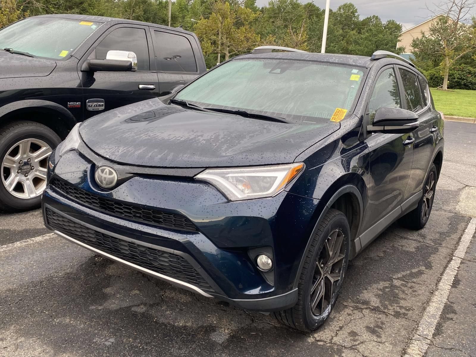 Used 2017 Toyota RAV4 SE FWD image 3