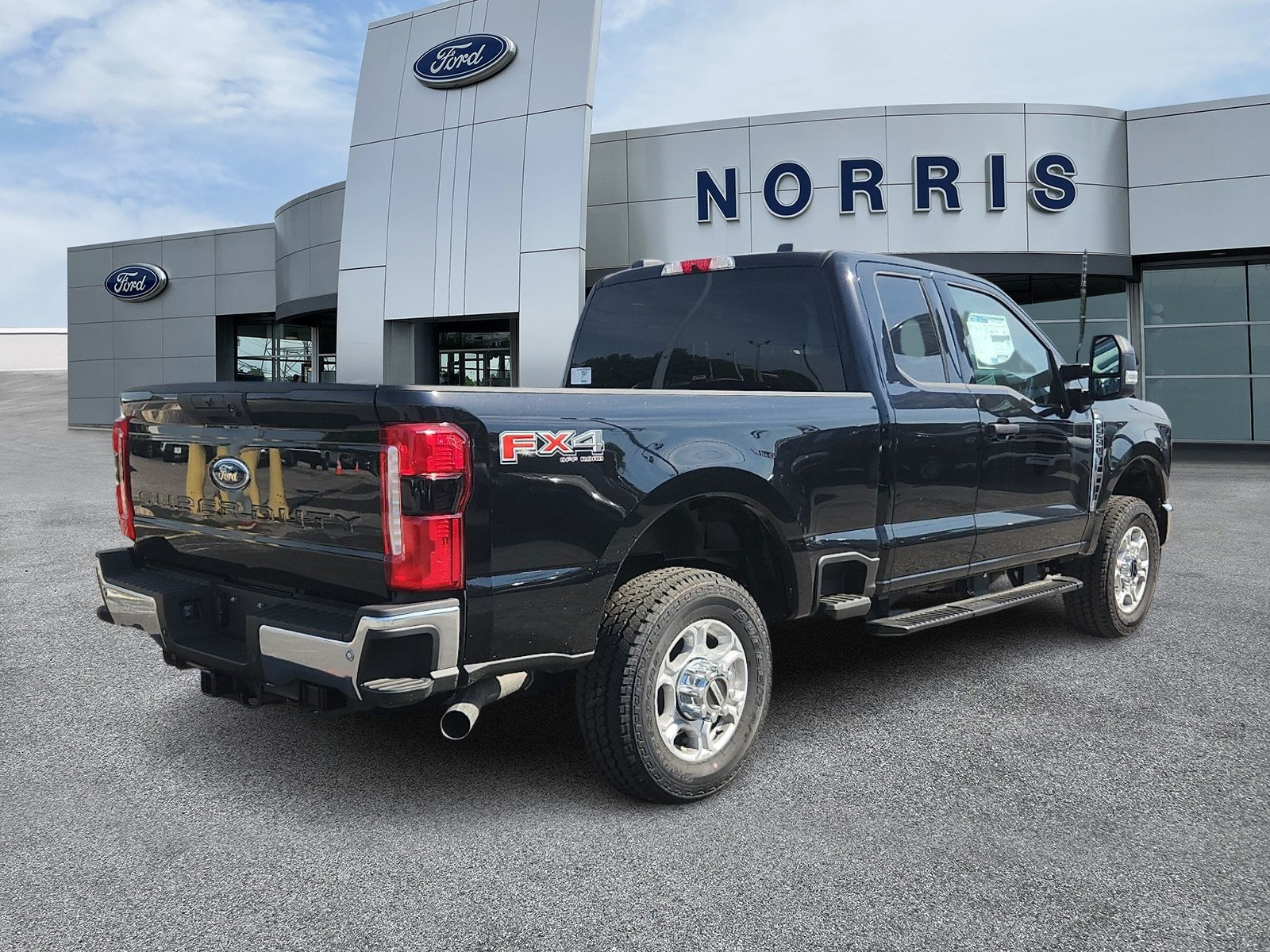 New 2026 Ford F250 XLT w/ 360-Degree Camera Package AWD/4WD image 4