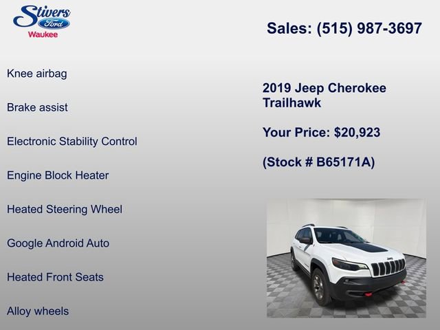 Used 2019 Jeep Cherokee Trailhawk w/ Cold Weather Group image 21