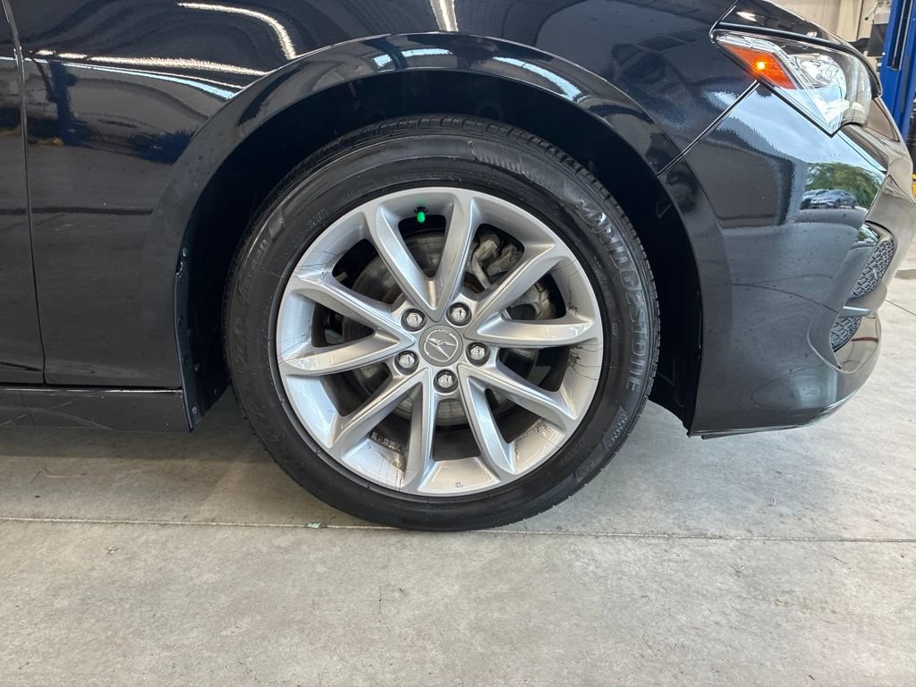 Used 2023 Acura TLX FWD image 12