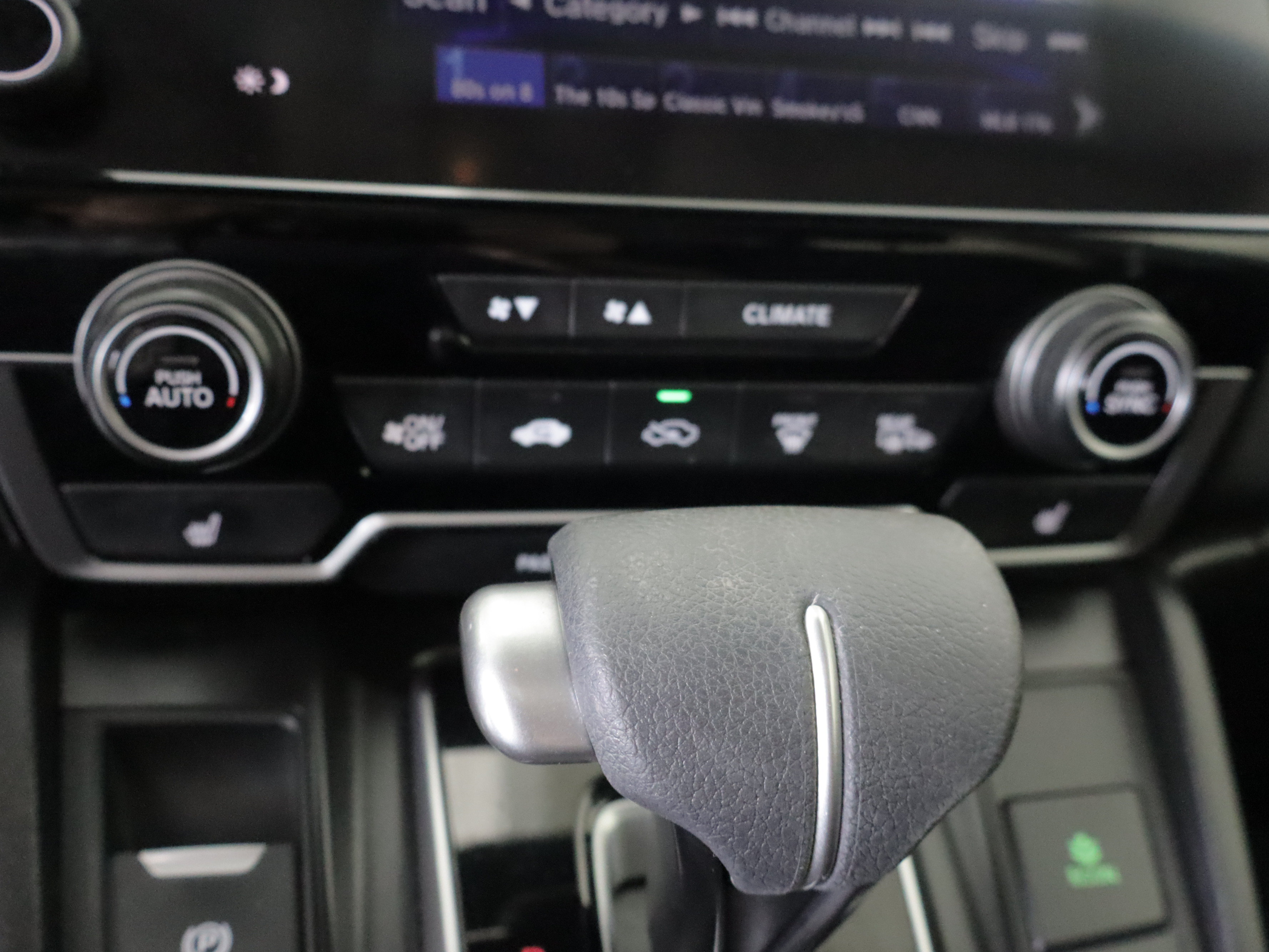 Used 2018 Honda CR-V EX image 17