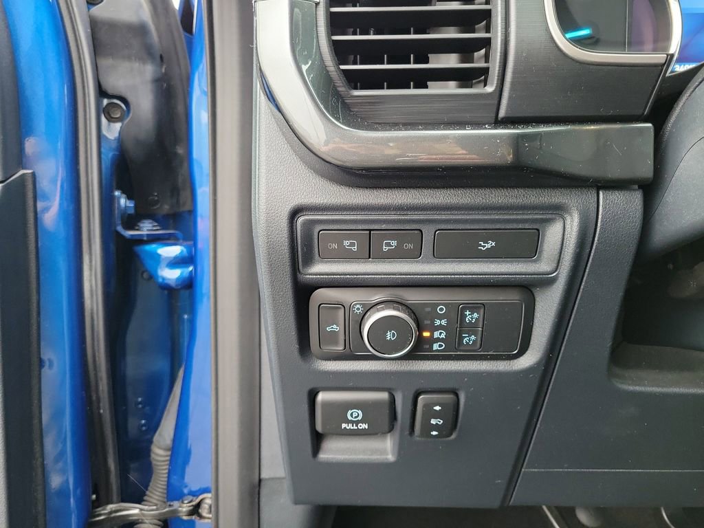 Certified 2022 Ford F150 XLT w/ Equipment Group 302A High image 21