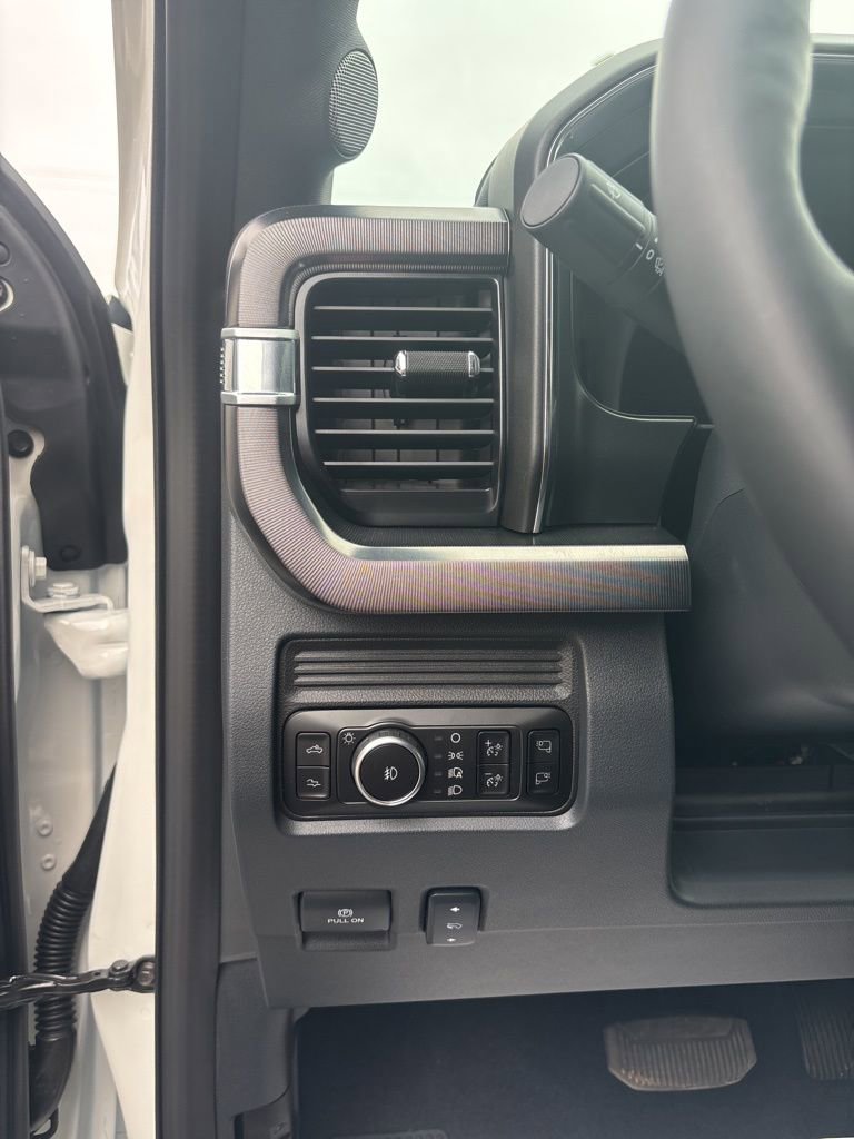 New 2026 Ford F350 Platinum image 9