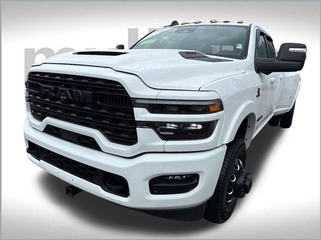 Used 2025 RAM 3500 Limited image 11