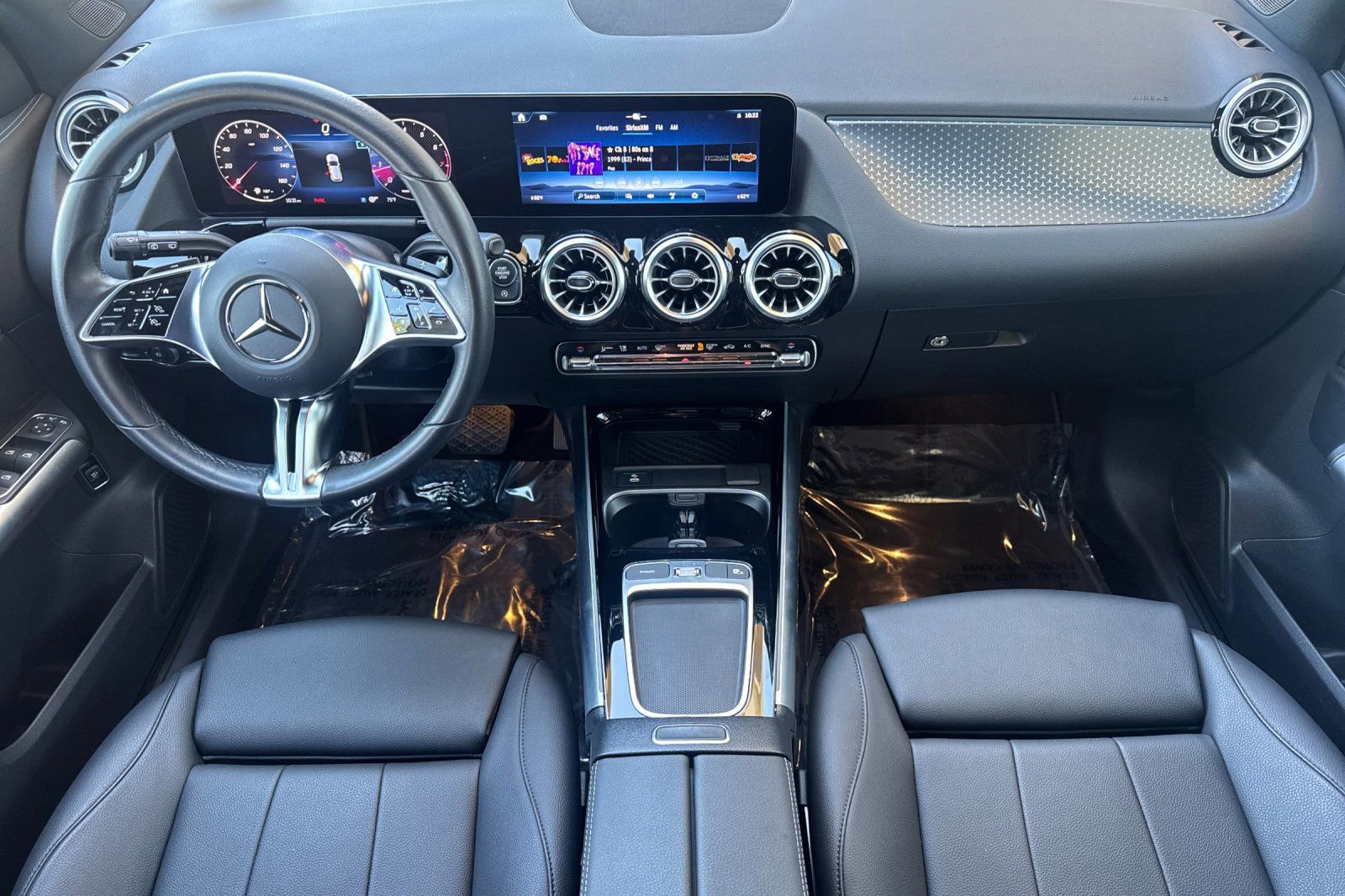 Used 2025 Mercedes-Benz GLA 250 image 14