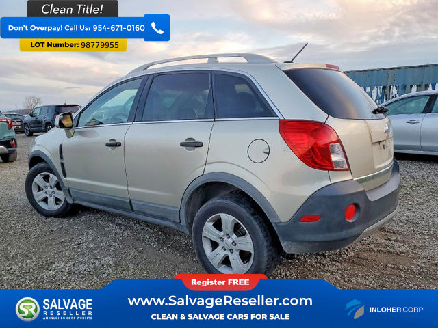 Used 2013 Chevrolet Captiva Sport LS FWD image 3