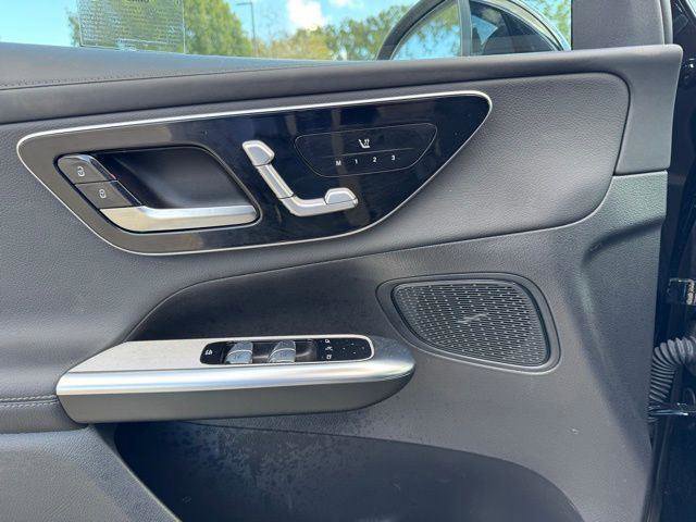 Certified 2025 Mercedes-Benz GLC 300 image 6