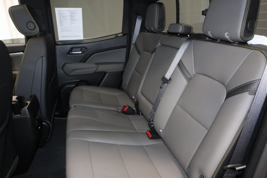 Used 2026 Chevrolet Colorado ZR2 w/ Technology Package image 23