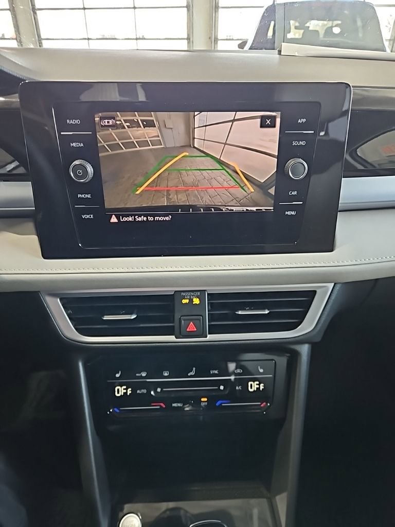 New 2026 Volkswagen Taos SE image 30