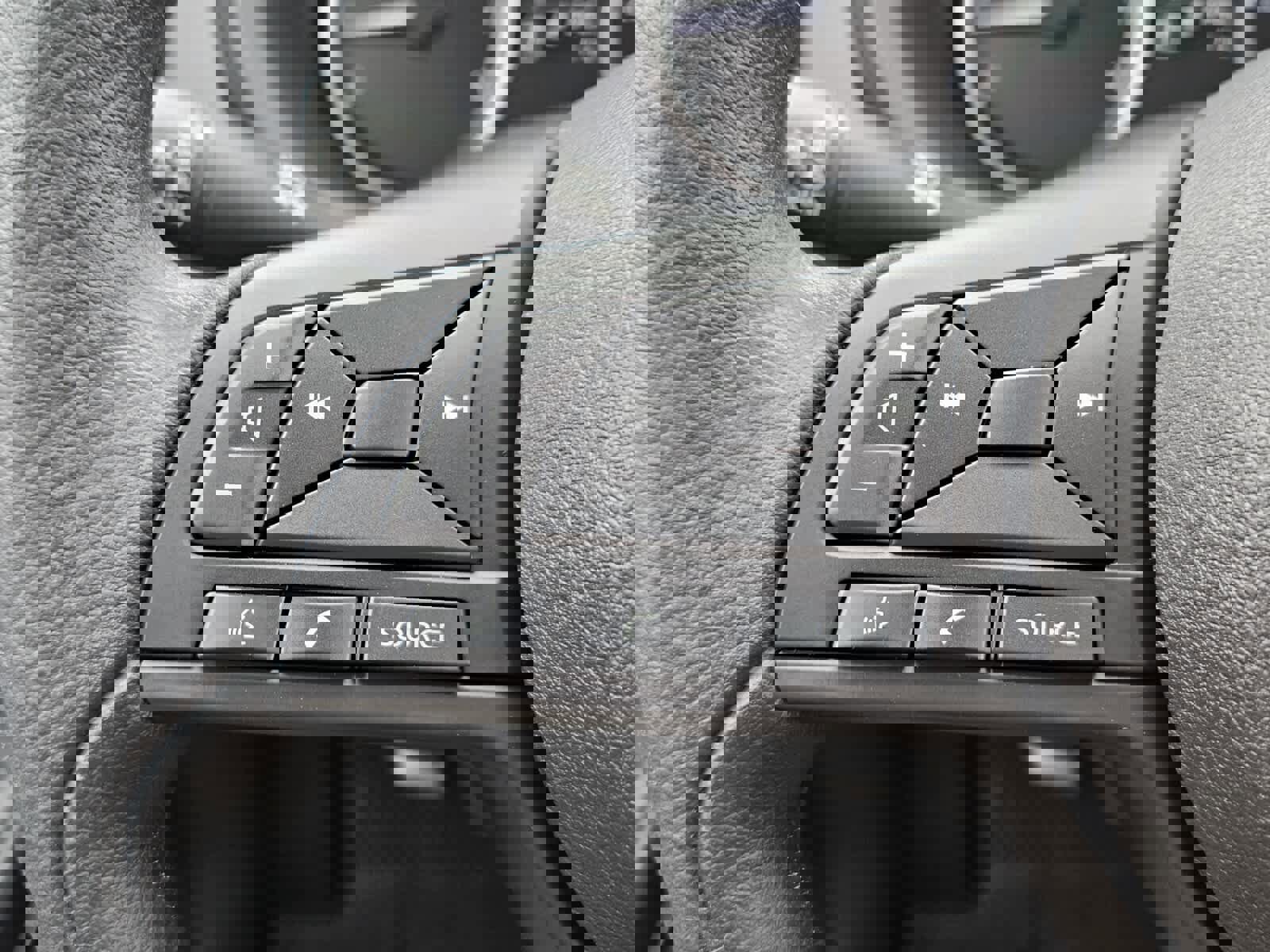 New 2025 Nissan Kicks Play S image 12