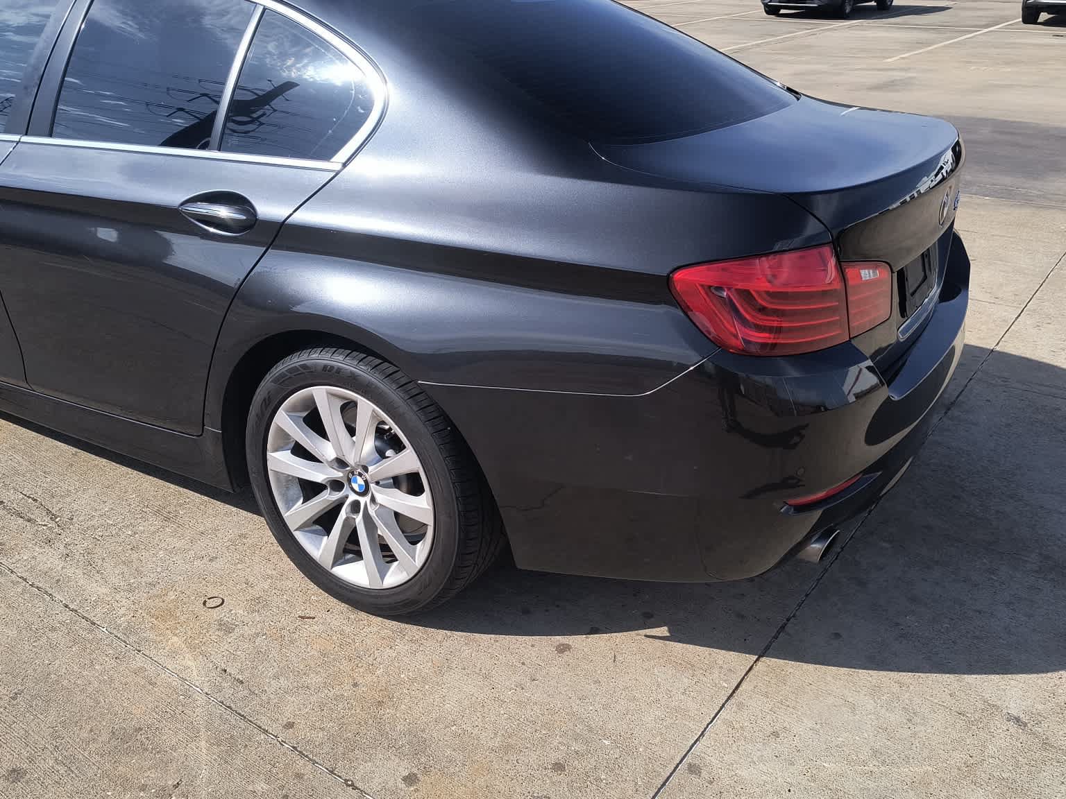 Used 2016 BMW 535i Sedan RWD image 2