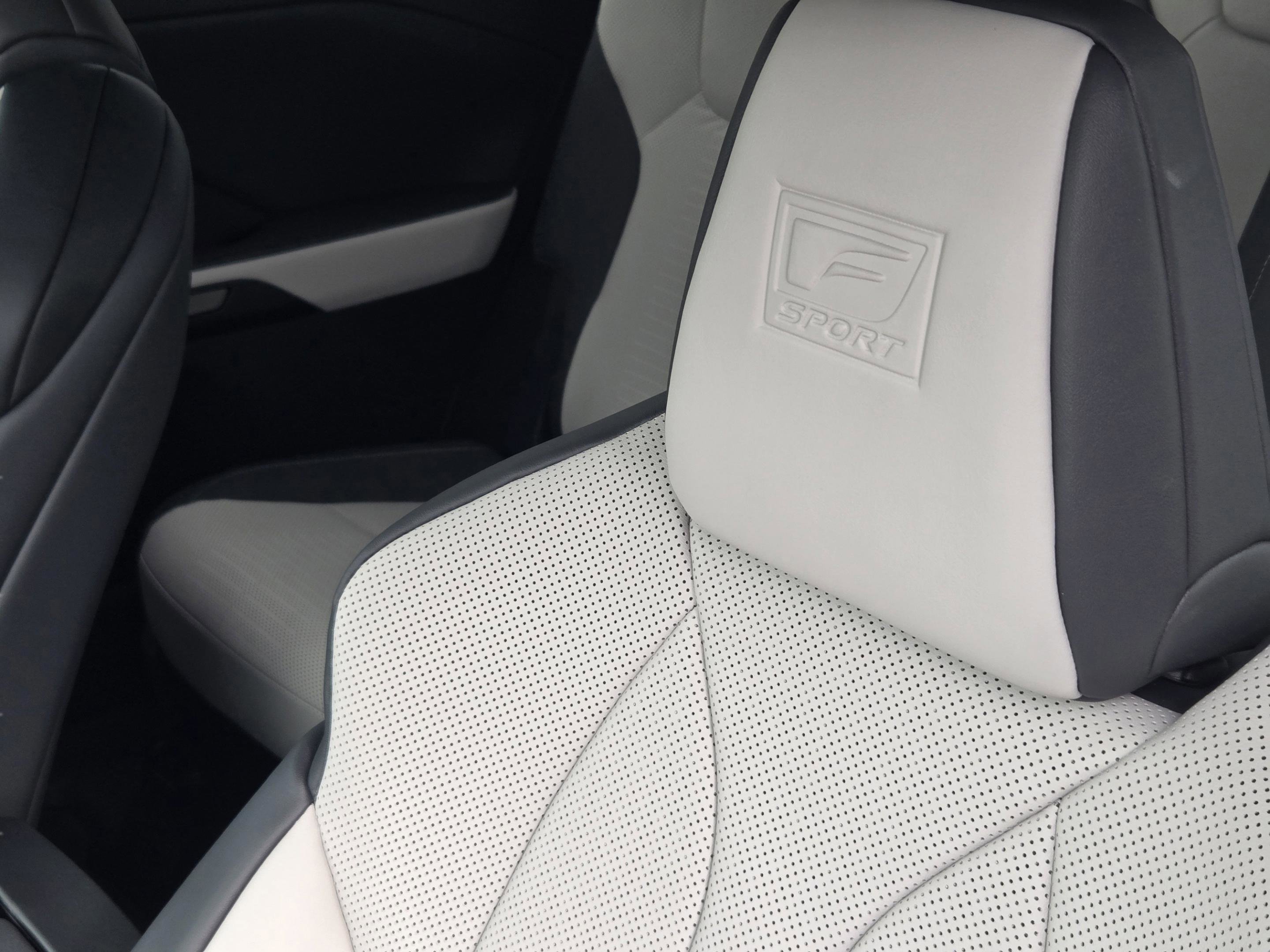 New 2026 Lexus TX 500h AWD image 18