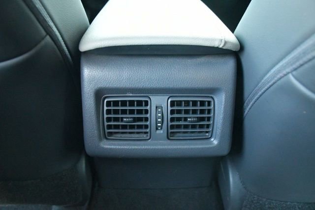 Certified 2020 Toyota Camry XLE FWD image 12