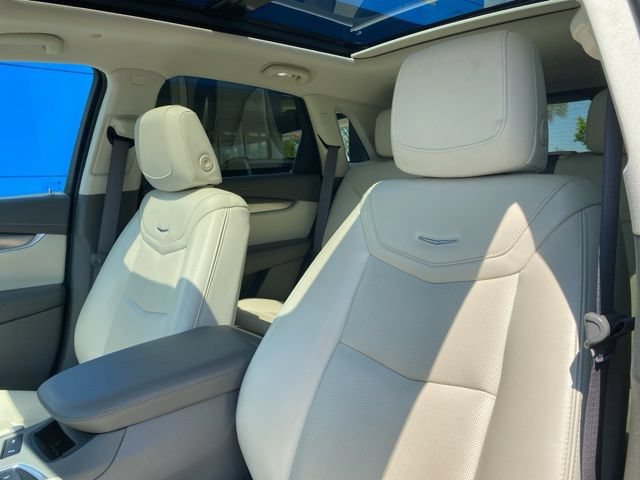 Used 2022 Cadillac XT5 Premium Luxury AWD/4WD image 18
